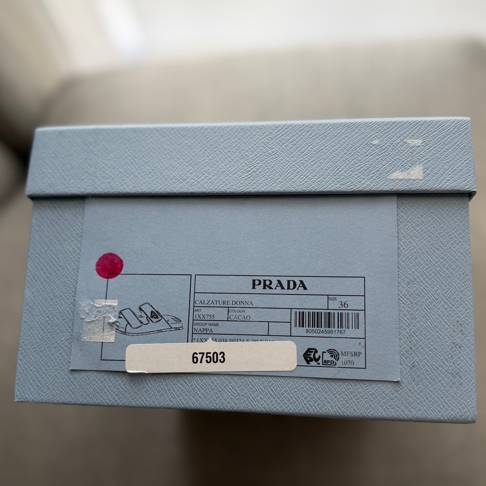 ✨ NIB Prada Calf Leather Logo Sandals – Iconic Luxury Slides ✨ - Picture 4 of 8